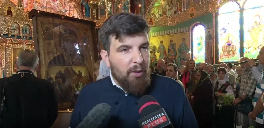 Pelerinajul de la Pantocrator continuă. Icoana făcătoare de minuni rămâne în România până duminică