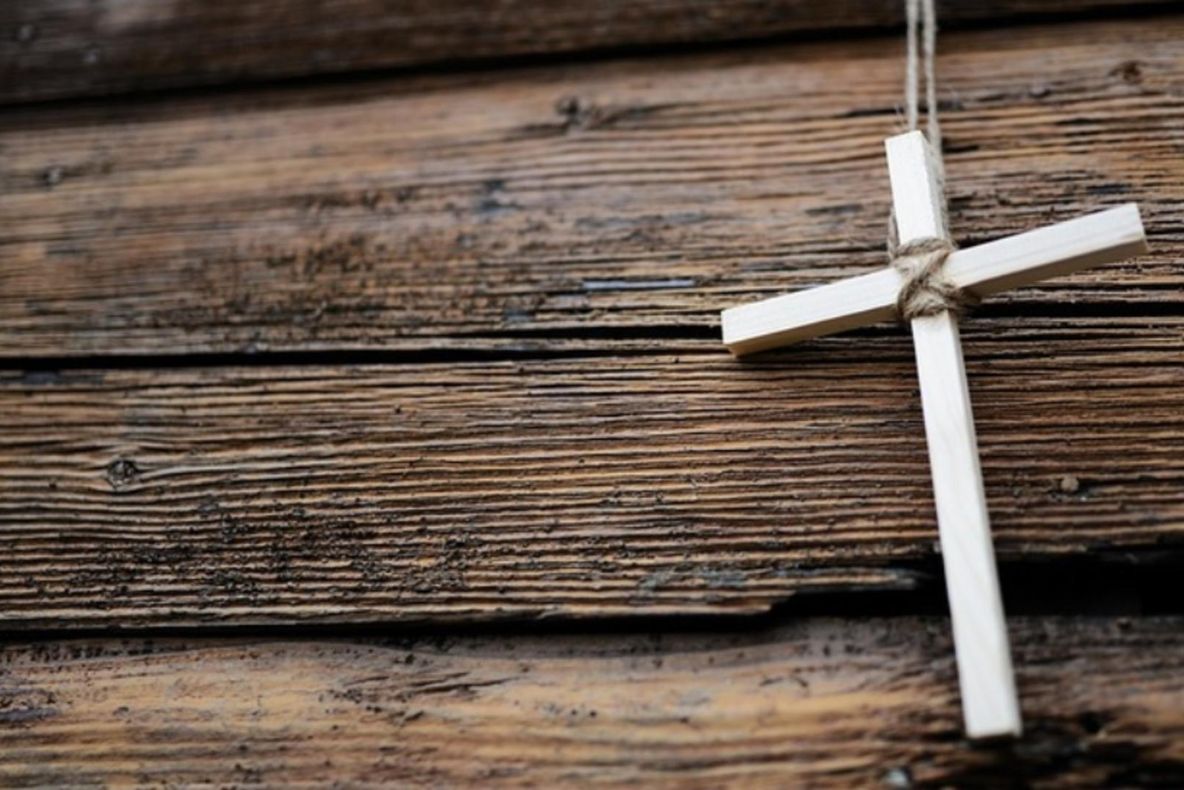 Să îl avem permanent în inimă pe Dumnezeu şi să ne rugăm, căci rugăciunea nu este strigăt în pustiu!