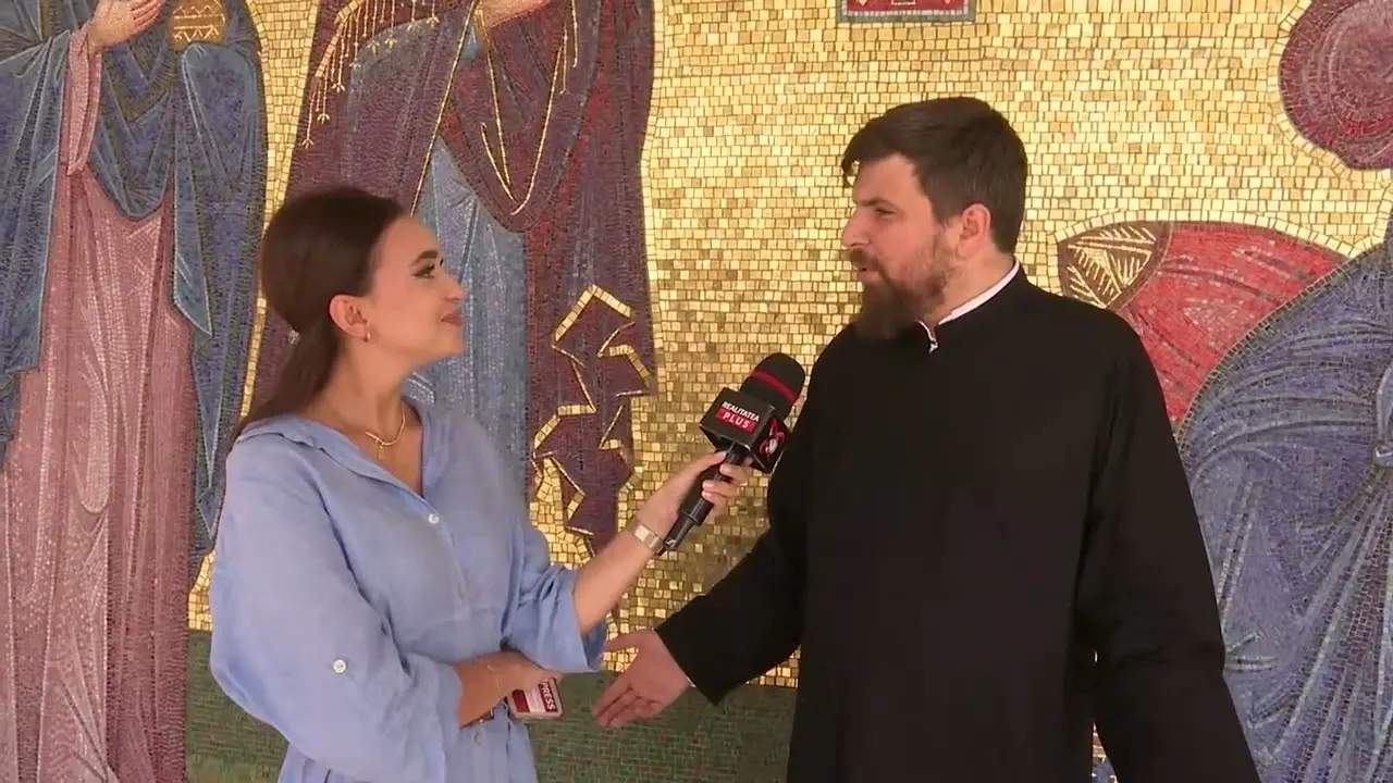  Moaștele Sfântului Vasile cel Mare, la Pantocrator
