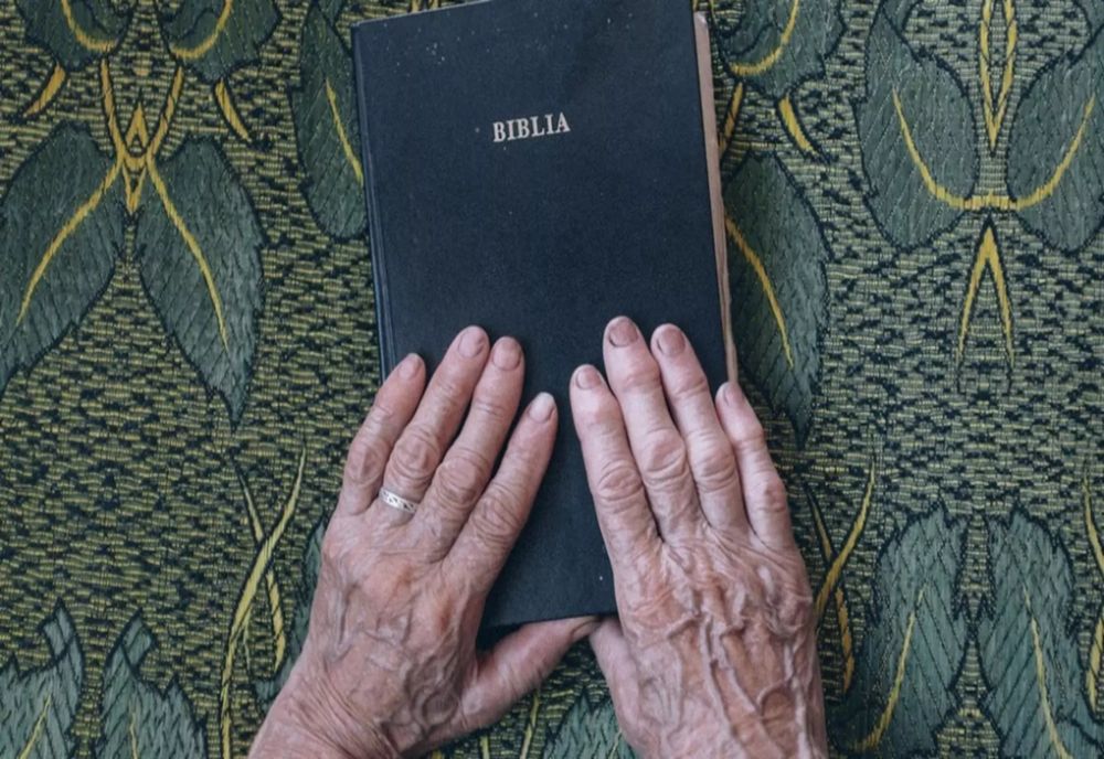 SĂ ÎL AVEM PERMANENT ÎN INIMĂ PE DUMNEZEU ȘI SĂ NE RUGĂM, CĂCI RUGĂCIUNEA NU ESTE STRIGĂT ÎN PUSTIU!