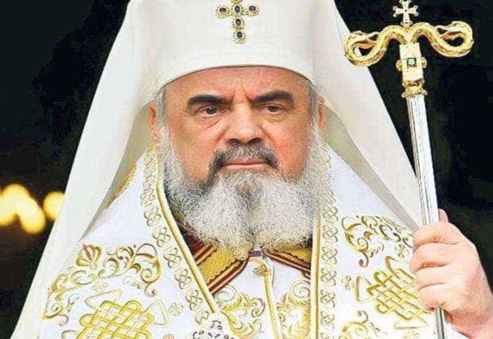PATRIARHUL DANIEL, MESAJ CĂTRE TEOLOGI: „INTENSIFICAȚI VIAȚA DUHOVNICEASCĂ ȘI SLUJIȚI CU VREDNICIE BISERICA!”